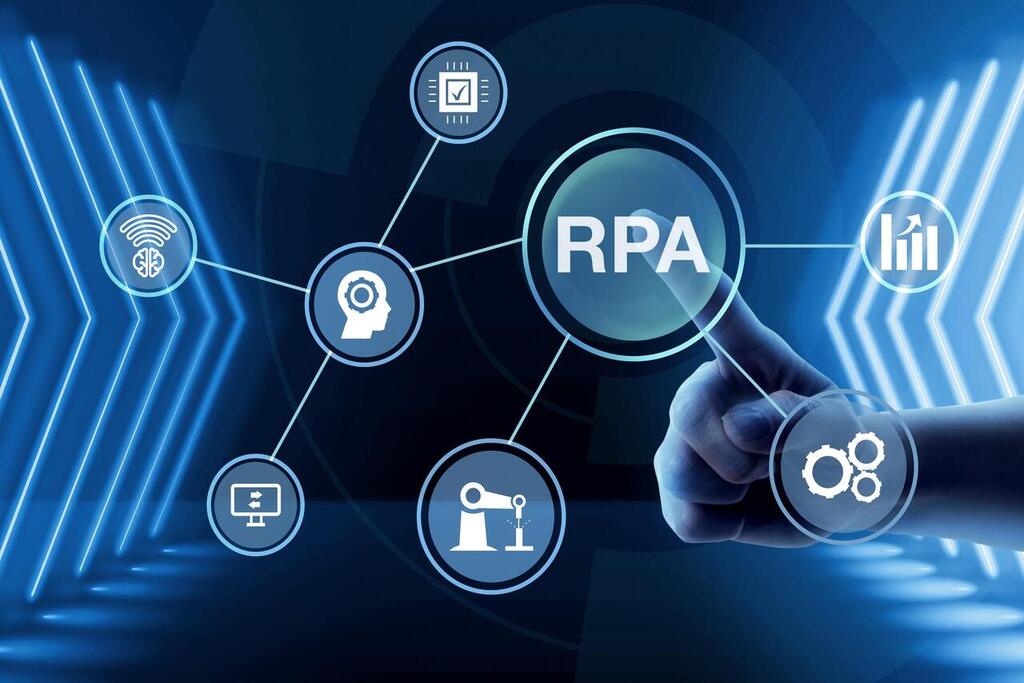 Siglas simbolizando a automação de processos digitais